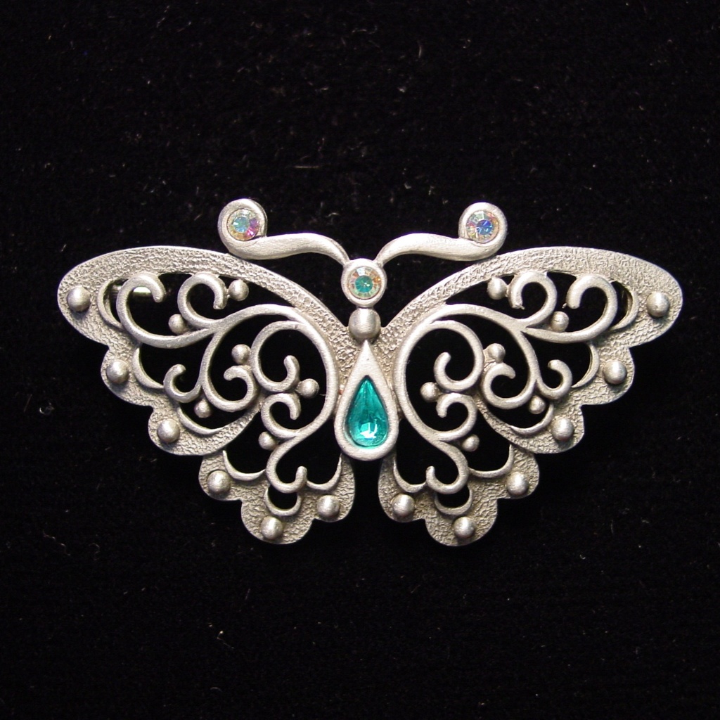 ‘Beautiful Detailed Butterfly' Pin Brooch